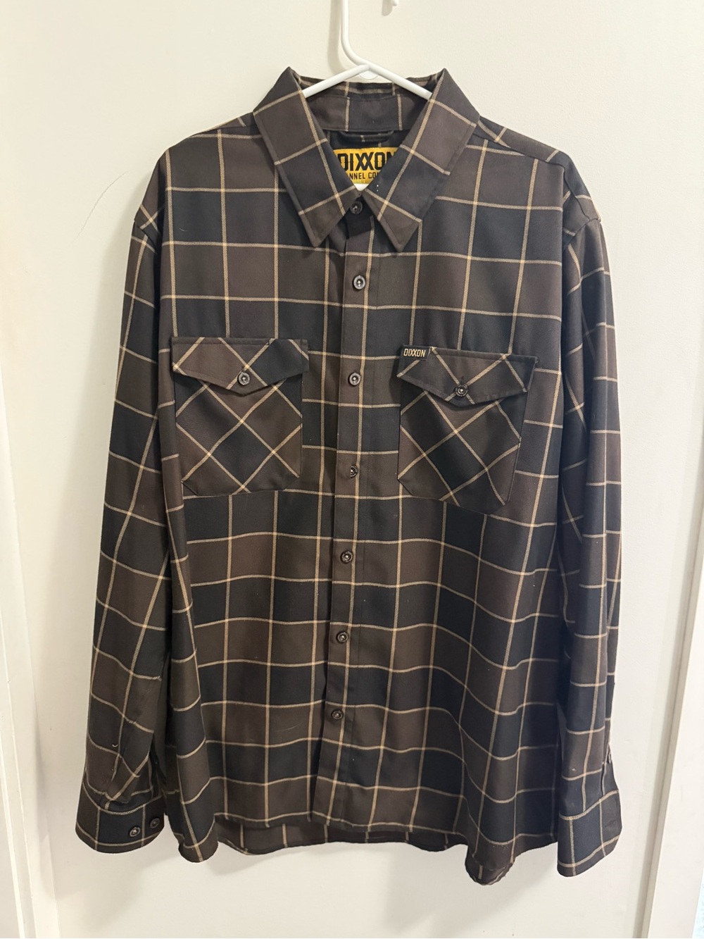 DIXXON Men’s Dark Brown Windowpane Button-Down Shirt